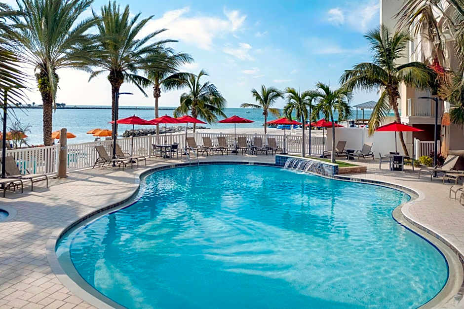 Hampton Inn By Hilton and Suites Clearwater Beach