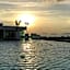 Sunset Seaview Vacation Condos @ Infinity Avenue