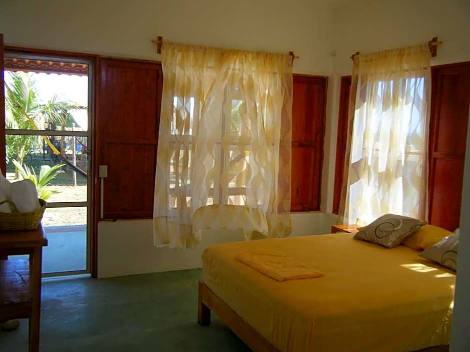 Casa Colibrí Agua Blanca