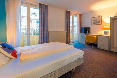 Double or Twin Room with Balcony