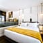 Petit Palace Suites Hotel