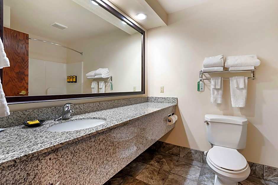 Best Western Plus Eau Claire Conference Center