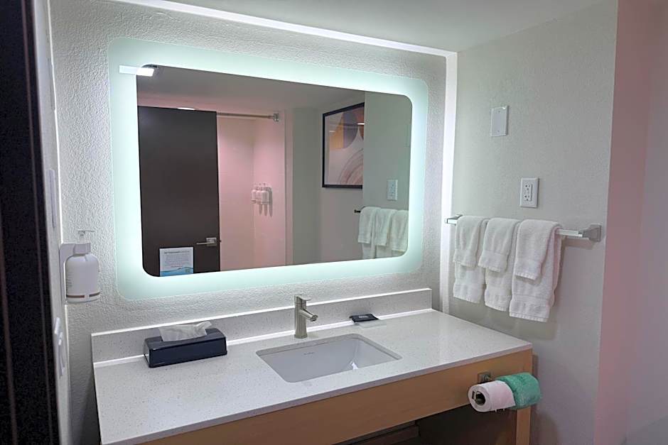 Wingate by Wyndham Athens Near Downtown