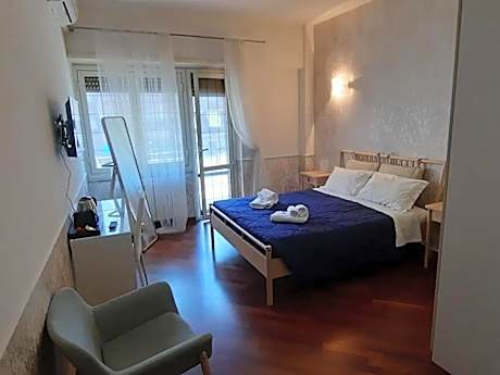 Deluxe Room with Balcony and Extra Bed