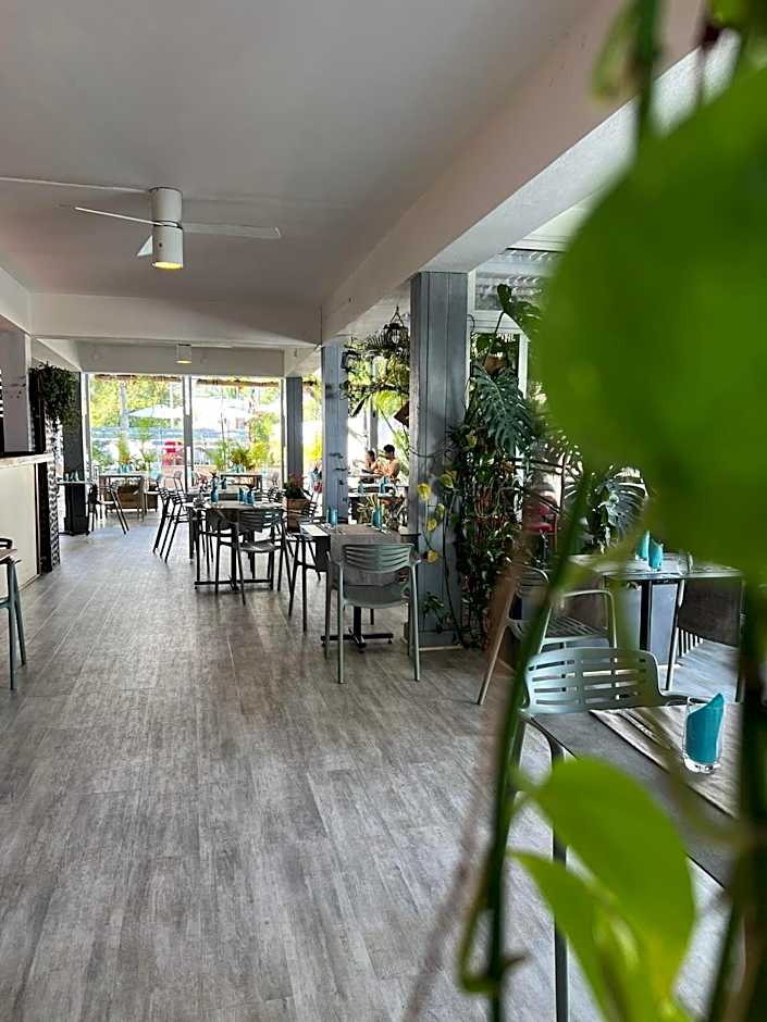 Hôtel Le Grand Bleu