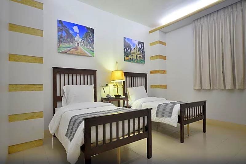 Metro Vigan Inn Bed & Breakfast Hotel