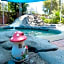 Sapphire Palms Motel