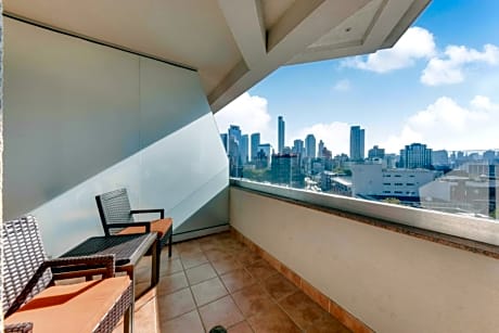  Balcony King Room  with City View 