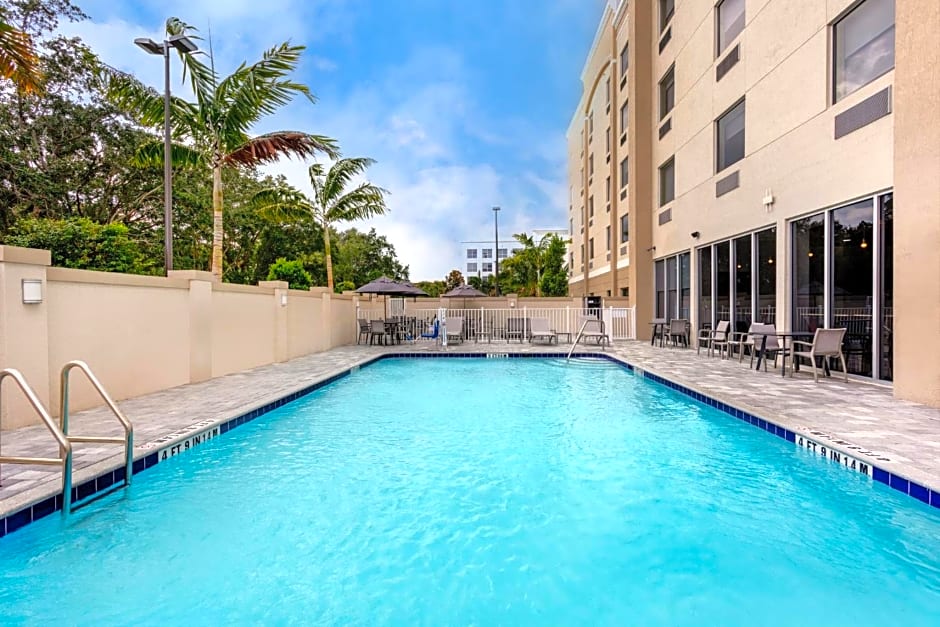 Holiday Inn Express & Suites - Miramar by IHG