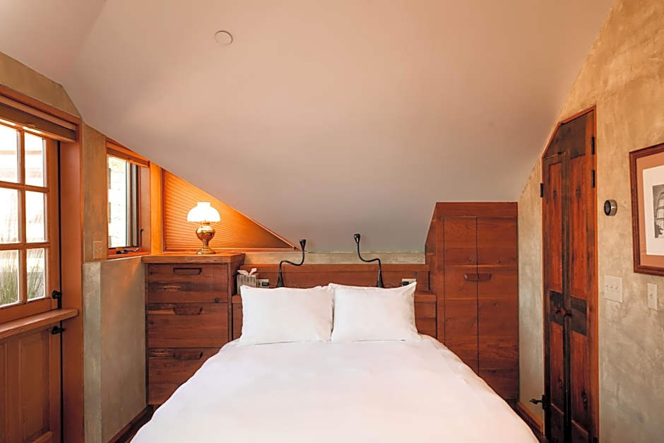 The Inn at Newport Ranch