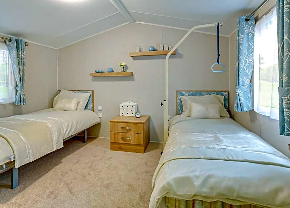 Merryfield And Sandfield