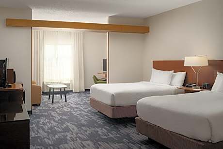 Suite, 2 Queen, Sofa bed