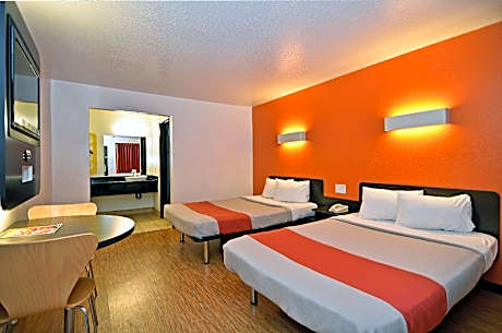 2 Full Beds | Smoking
