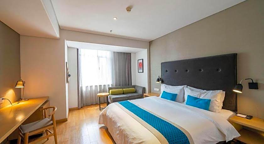 Yitel Shenyang Sanhao Street Shengjing Hospital