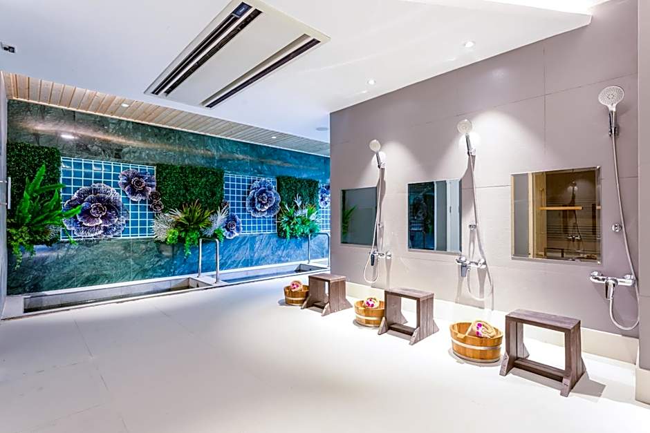 Centara Sonrisa Residences & Suites Sriracha