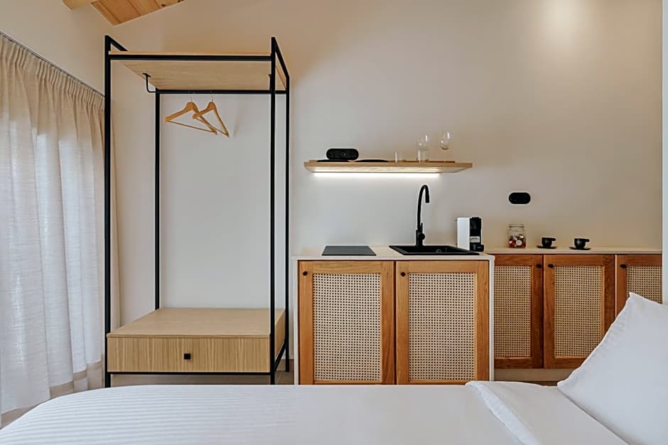 12 PYLES Living History