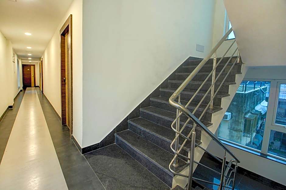 Kzar Select by Fabhotel – Calcutta, LA