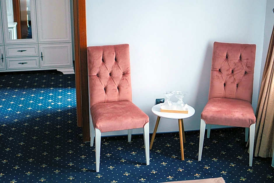 Hotel Carol - Vatra Dornei