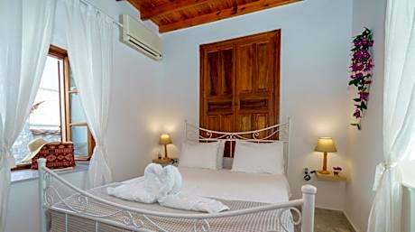 Captain D - Hydra Dream Houses