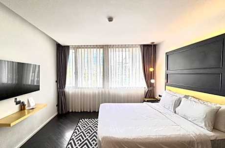 Deluxe King City View