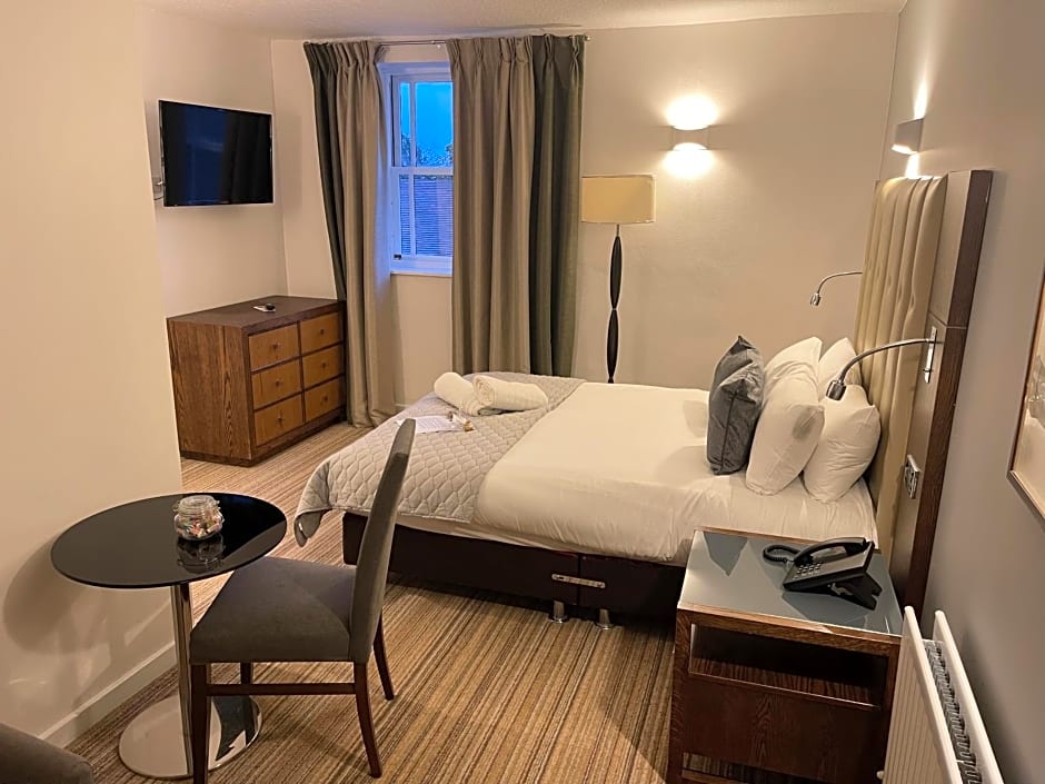 The George - Sure Hotel Collection by Best Western