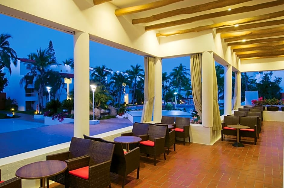 Marival Resort & Suites Nuevo Vallarta All Inclusive