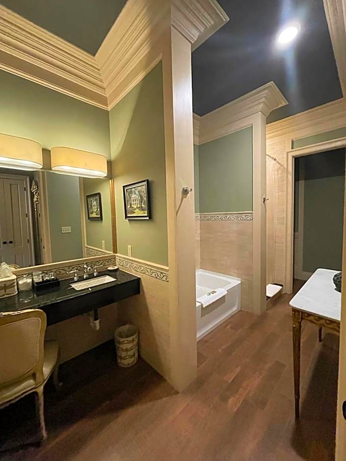 The Inn at Houmas House Plantation