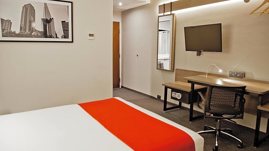 Holiday Inn Express Mexico City Satelite By IHG