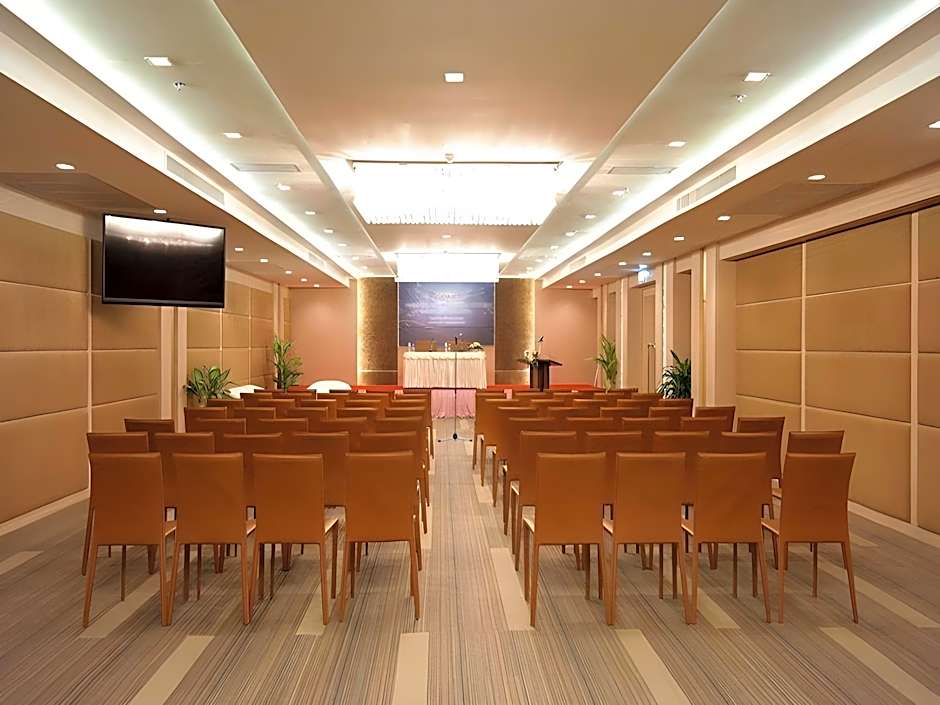 Ebina House