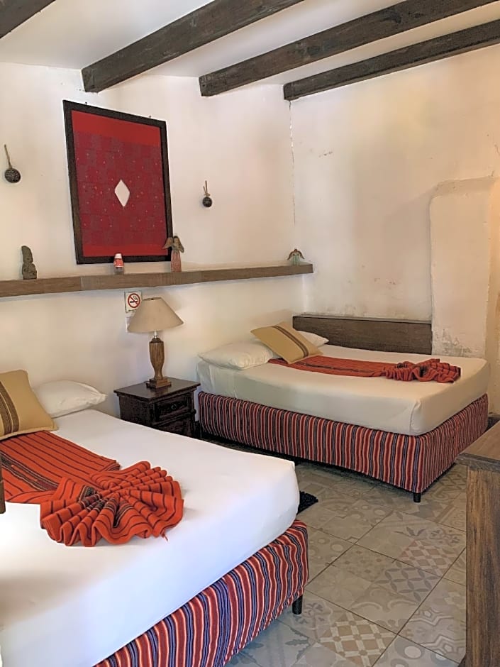 Nikikot Hotel & Hostel