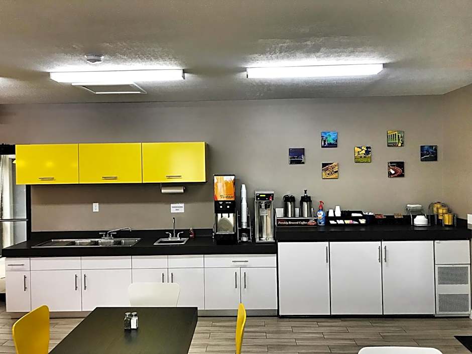 BridgePointe Inn & Suites by BPhotels, Council Bluffs, Omaha Area