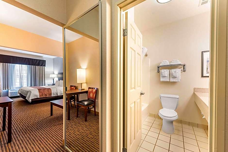 Quality Inn & Suites University Fort Collins