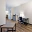 Red Roof PLUS+ & Suites Birmingham - Bessemer