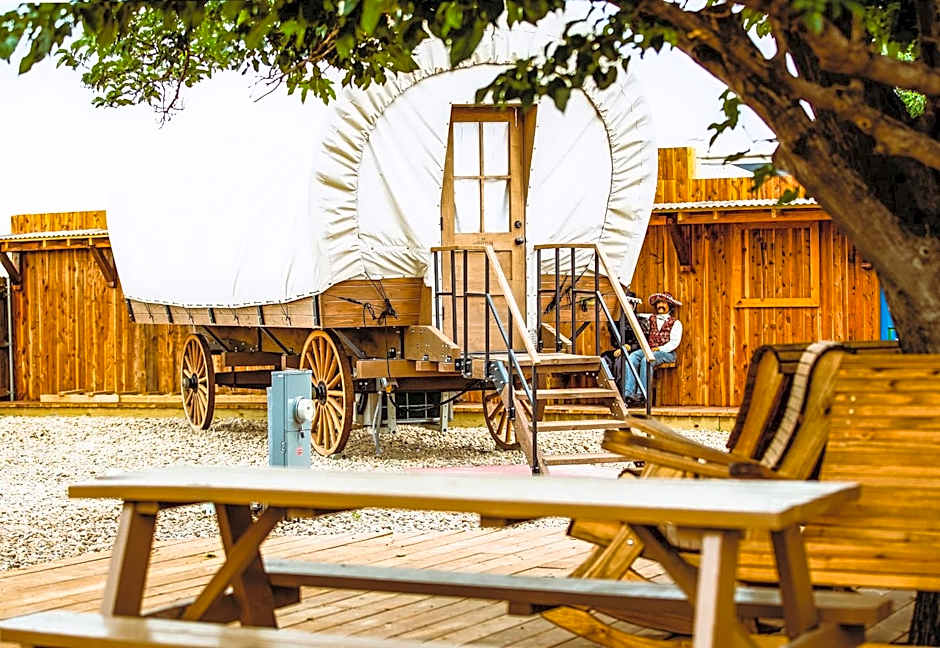 The Big Texan - Cabins and Wagons