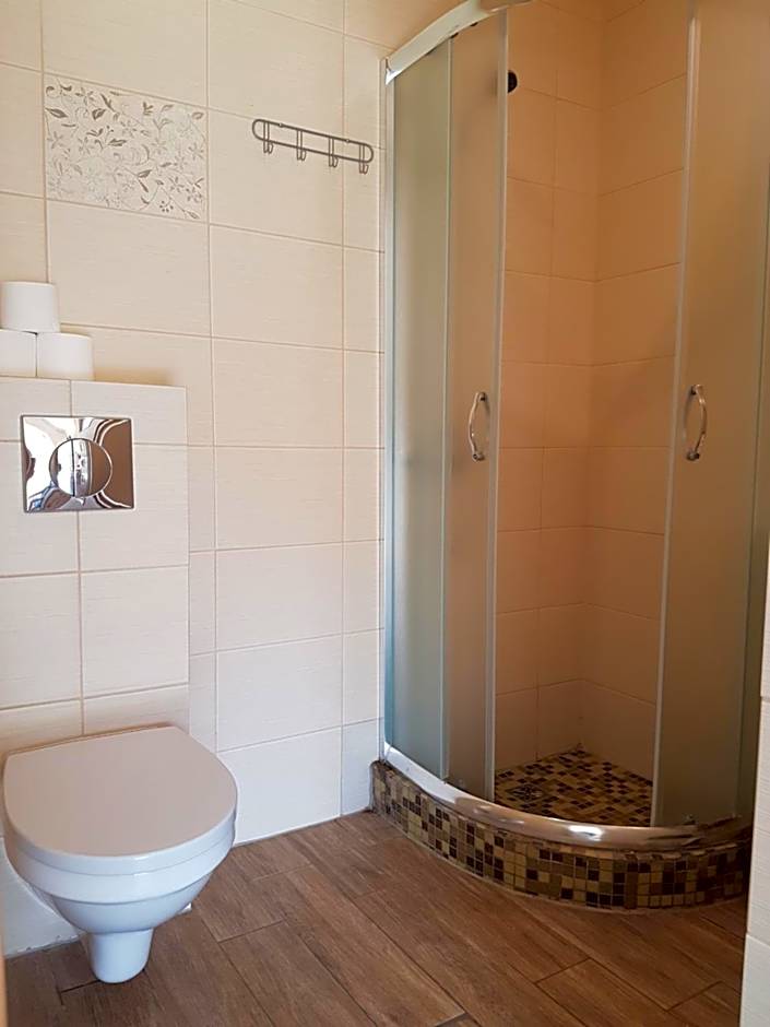 Ośrodek rodzinny "Pod Wydmami" PRZY PLAŻY , PLAC ZABAW , ROWERY