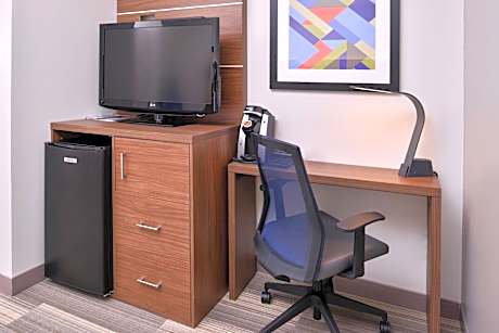 Standard Queen Room with Sofa Bed