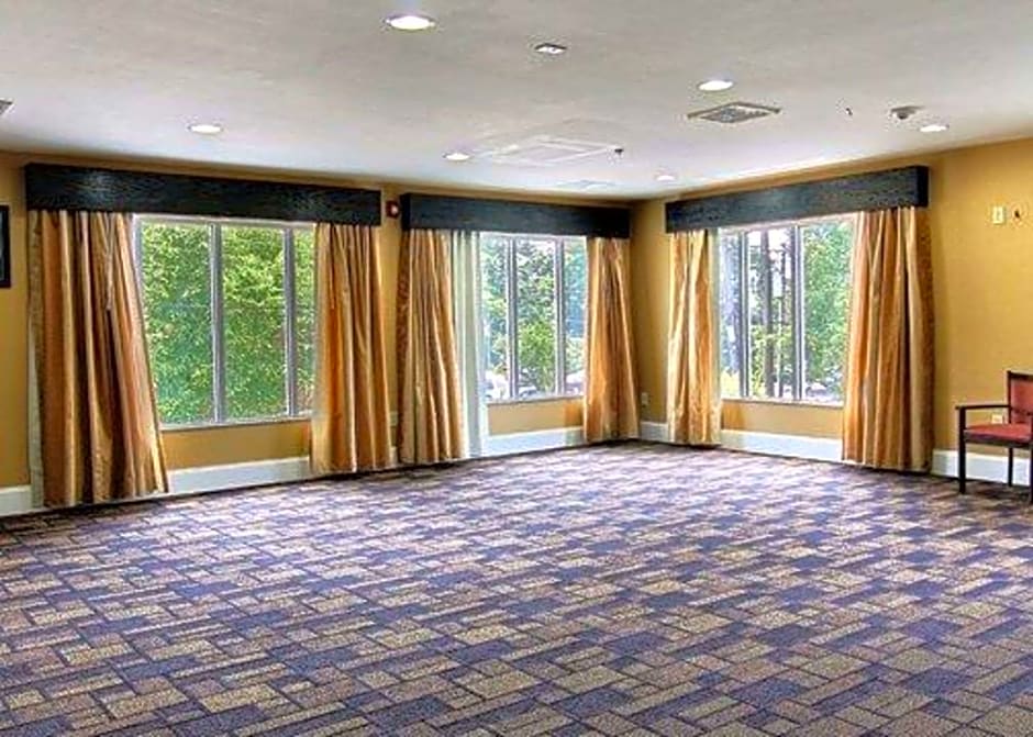 Quality Inn & Suites Greenville near downtown
