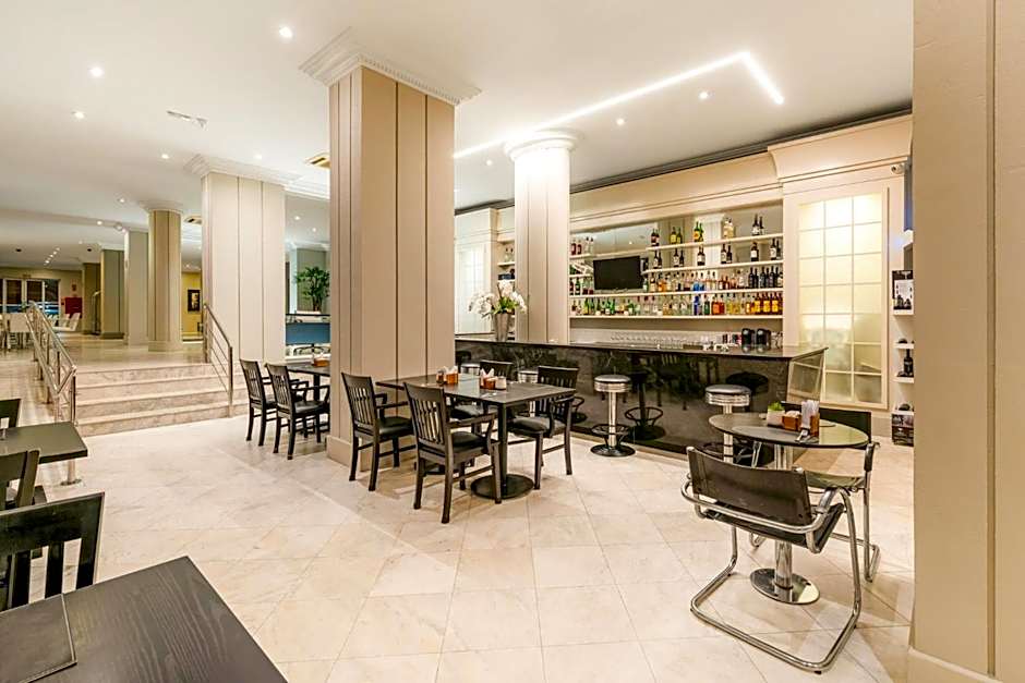 ROCKEFELLER by Slaviero Hotéis