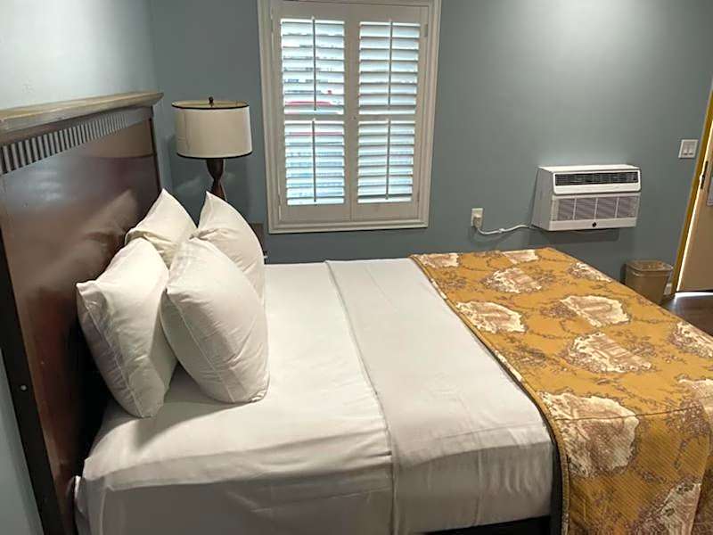 Blue Seal Inn