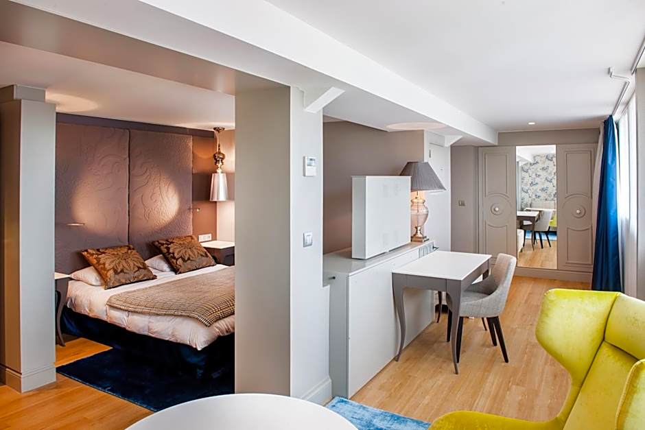Photo 1 of 12 of Privilege Suite