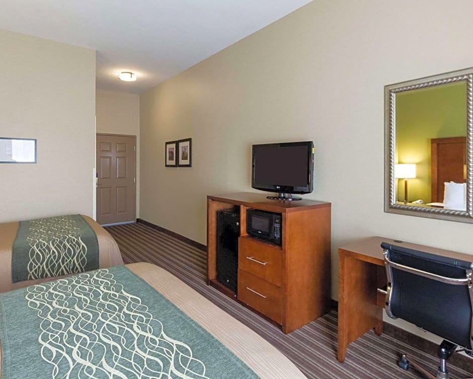 Comfort Inn & Suites Fayetteville-University Area