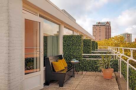 Comfort Room 1 double bed balcony