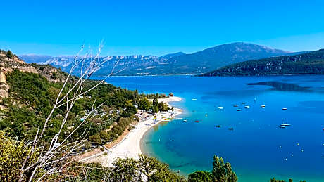 AUBERGE de SAINTE CROIX