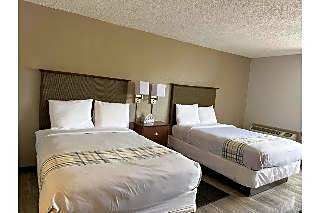 2 Full Beds | Smoking