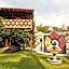 Paradise Hotel Boutique & Lounge