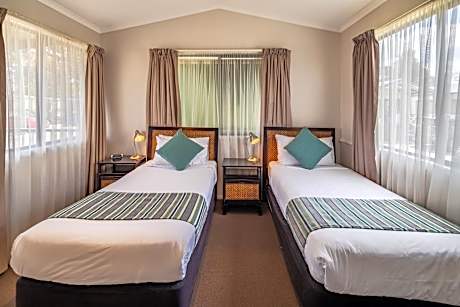 Standard Studio Twin