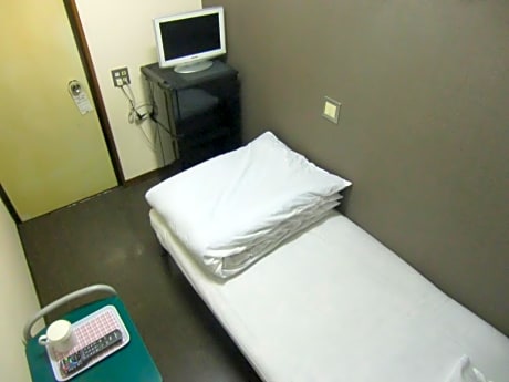 Standard Single Room with Shared Bathroom