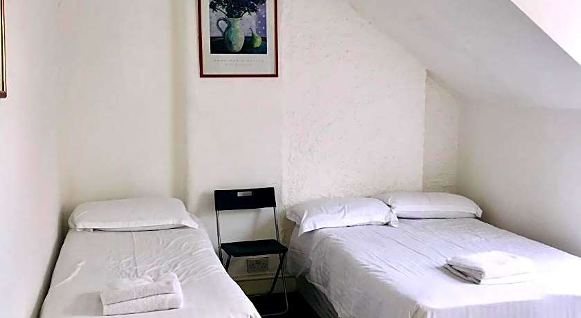 Amhurst Hotel