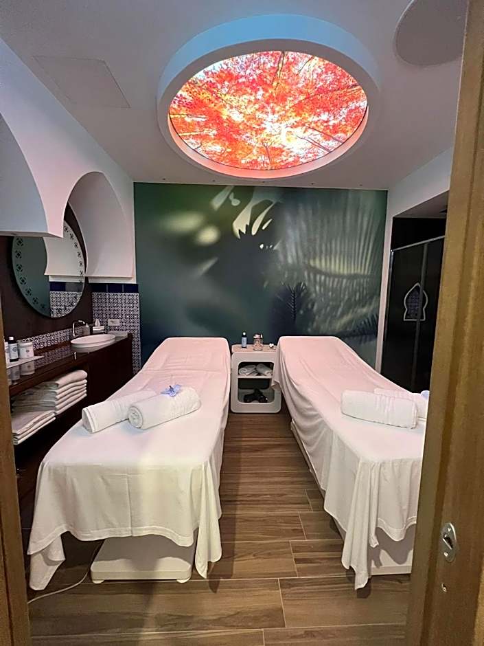 La Pineta Hotel Beach & Spa