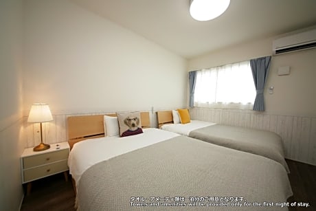 Family Room (Four Double Beds) with Kitchen - Non-Smoking - Cleaning Fee Extra - No Cleaning for Consecutive Night Stays